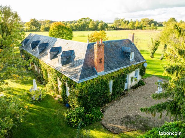 Propriété 8 pièces 243 m²