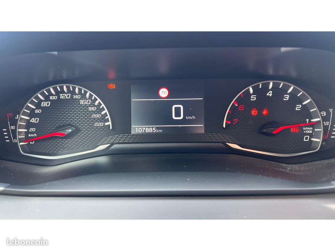 PEUGEOT 208 1.2i PureTech 12V S&S - 75 II 2019 BERLINE Active PHASE 1 (image 19)