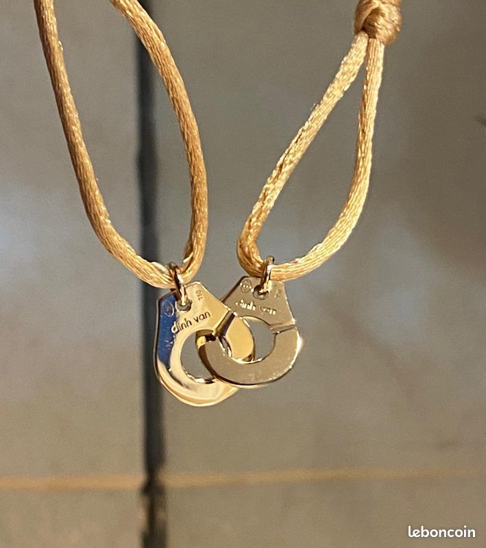 Menottes R10 Dinh Van Argent Or jaune Montres Bijoux