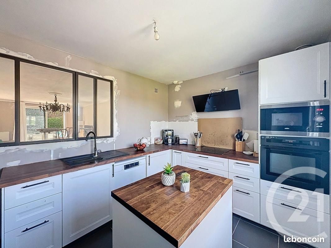 Maison 5 pièces 90 m² · à Le Genest-Saint-Isle · 90 m² · 182 000 €