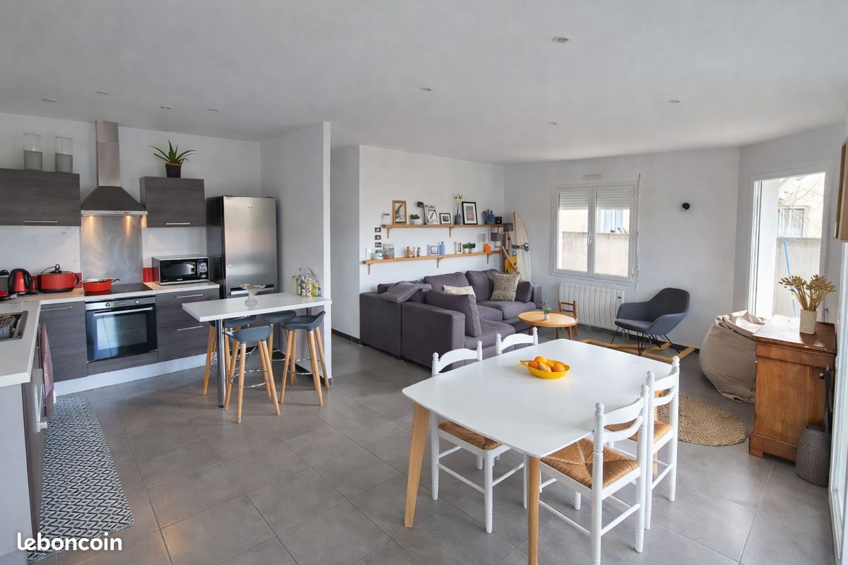 Maison 4 pièces 90 m² · à Biscarrosse · 90 m² · 1 000 €