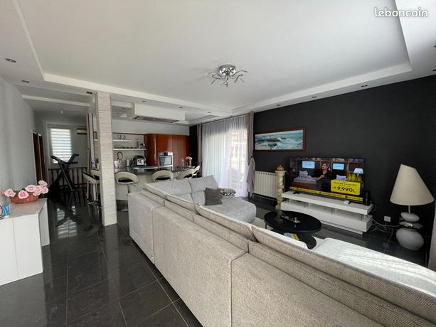 Maison 8 pièces 260 m²