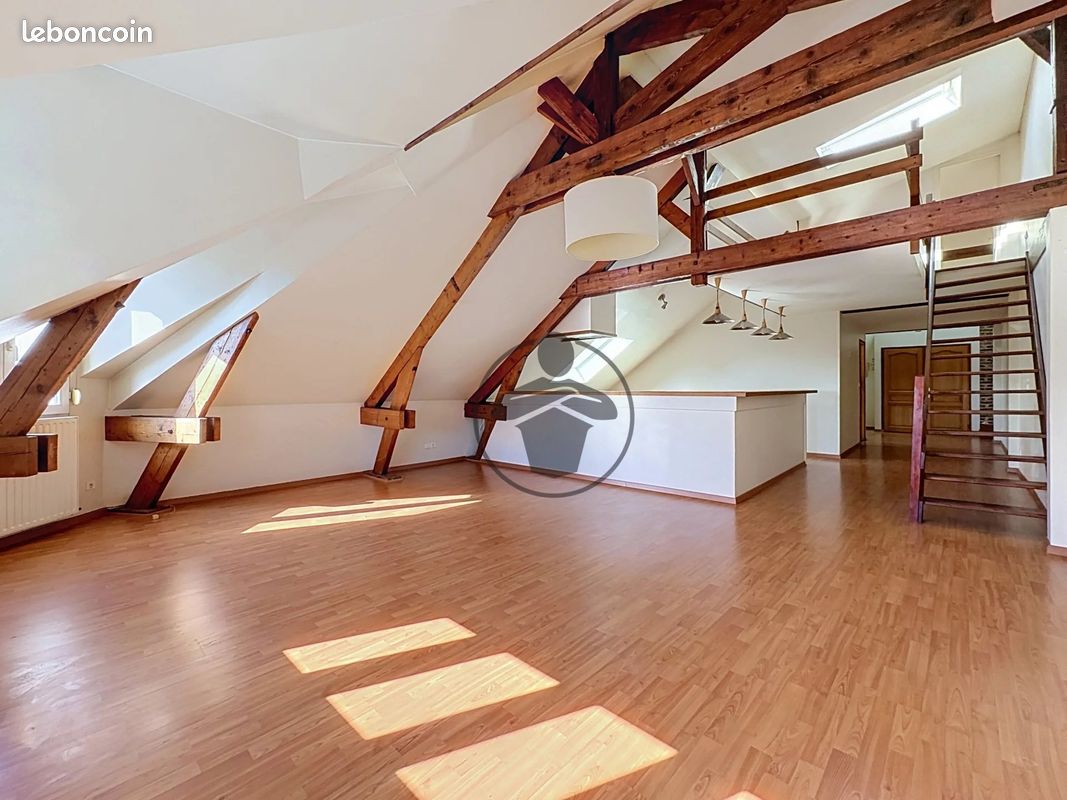 Appartement 3 pièces 83 m² · à Saint-Quentin · 83 m² · 730 €