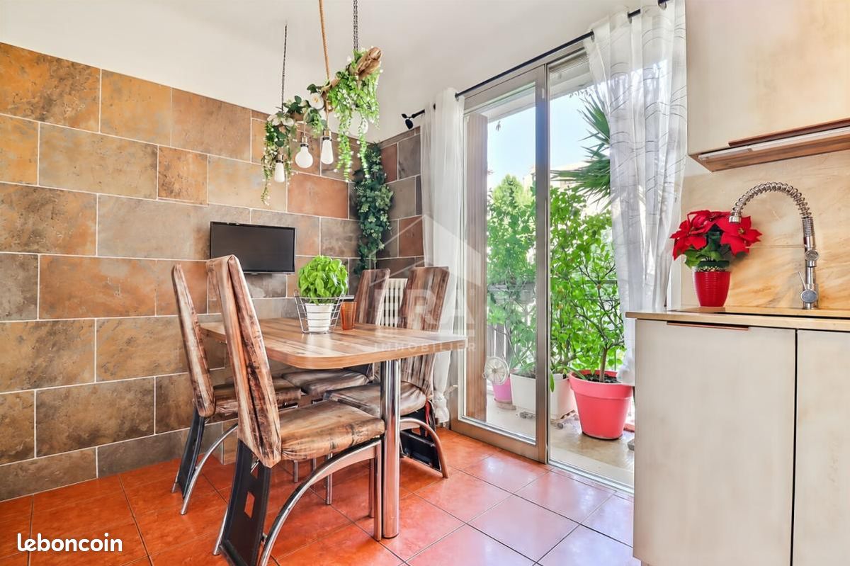 Appartement 4 pièces 102 m² · à Marseille · 102 m² · 349 000 €