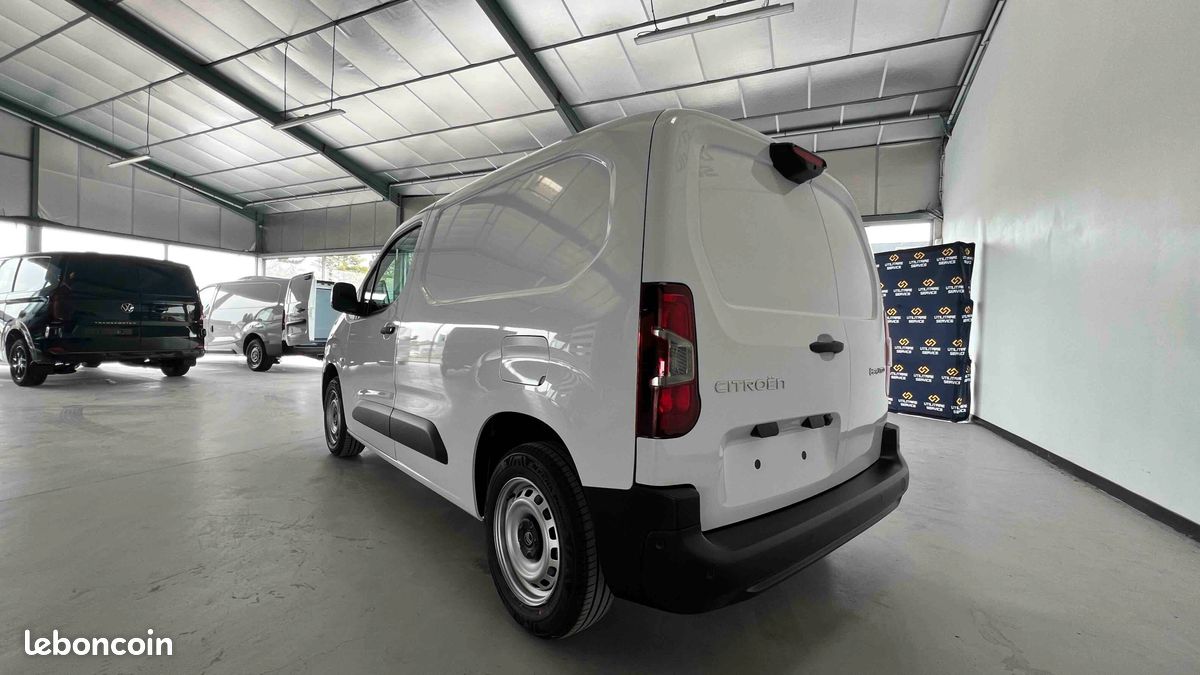 16 990 HT - Citroen BERLINGO VAN M BLUEHDI 100 BVM6 3PL PREMIUM CONNECT (image 11)