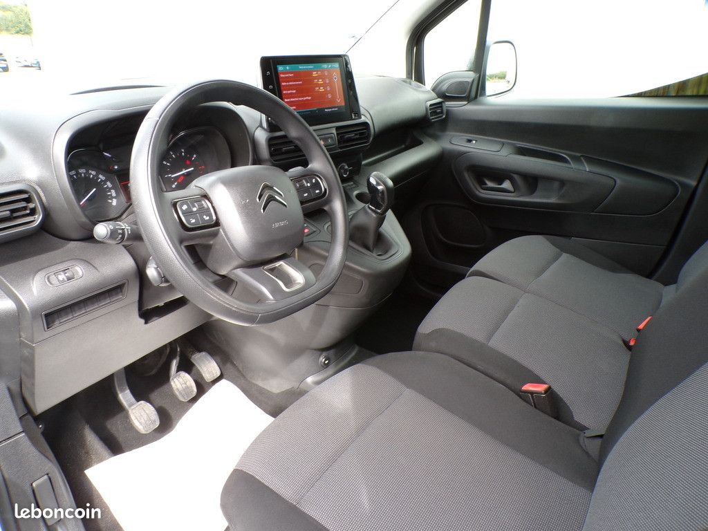 Citroën Berlingo M 650 BLUEHDI 100 S&S BVM5 DRIVER (image 12)