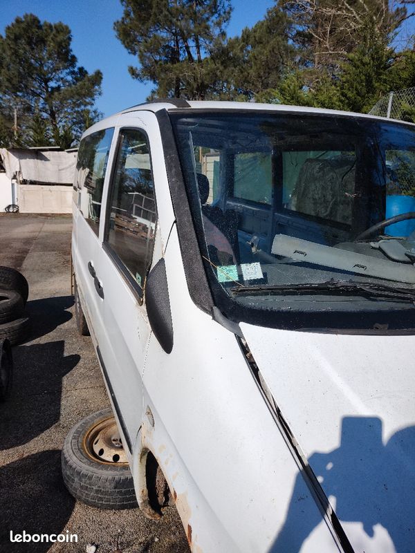 Moteur vito w638 2003 bien mais charge en 15v (image 3)