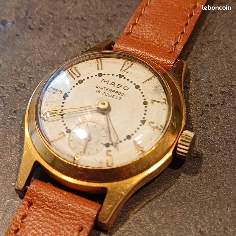 Montre Vintage Française Boimondau - Mécanique Manuelle, Cadran Marron, Style Militaire