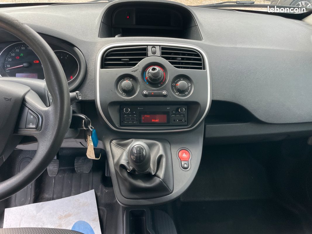 Renault kangoo express ii (2) maxi grand volume confort dci 90 3pl (image 8)