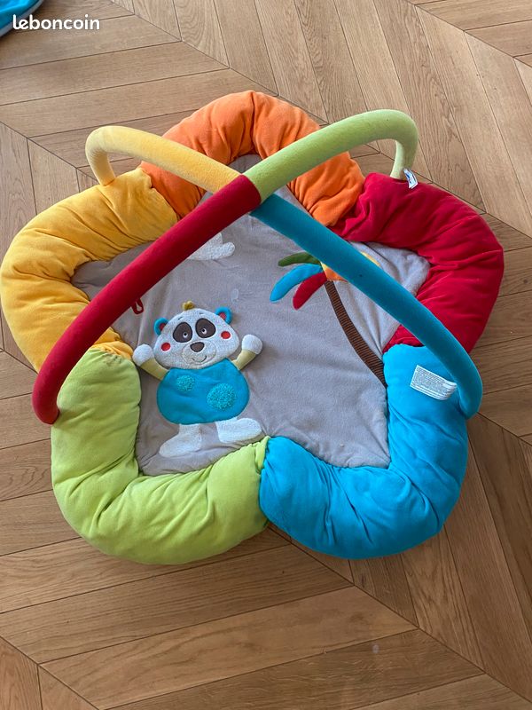 Lot de vêtements bébé et matériel de puériculture (image 6)