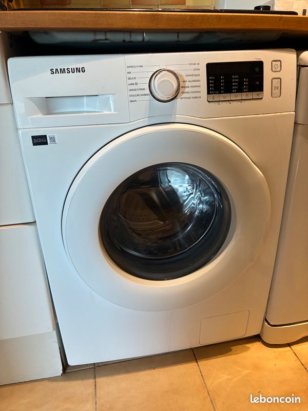 Lave-linge hublot Samsung, 8 kg, état neuf, pose libre (image 1)