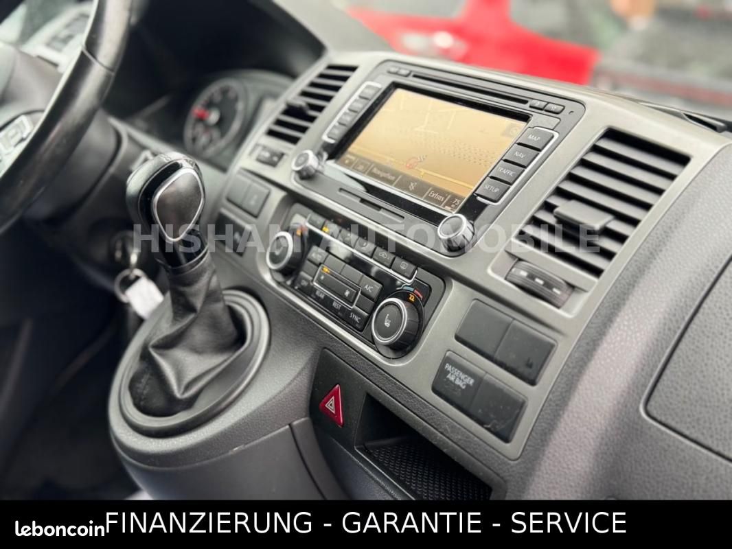 Volkswagen T5 Multivan 2.0 TDI 140CH - DSG STARTLINE CHAUFFAGE STATIONNAIRE ATTELAGE DISTRIBUTION... (image 12)