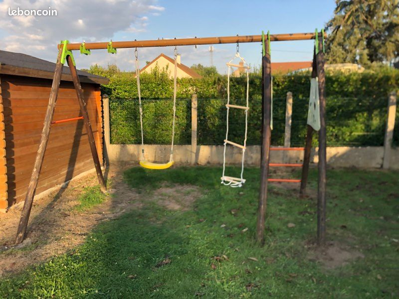 Balançoire en bois (image 1)