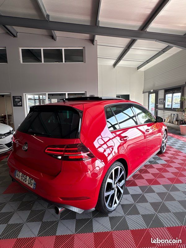 VOLKSWAGEN GOLF 7.5 GTI 230cv DSG6 PANO/DCC/CAM (image 12)