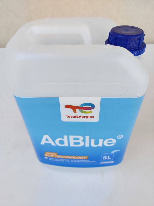 Bidon AdBlue® 5 litres - Eboutique TotalEnergies