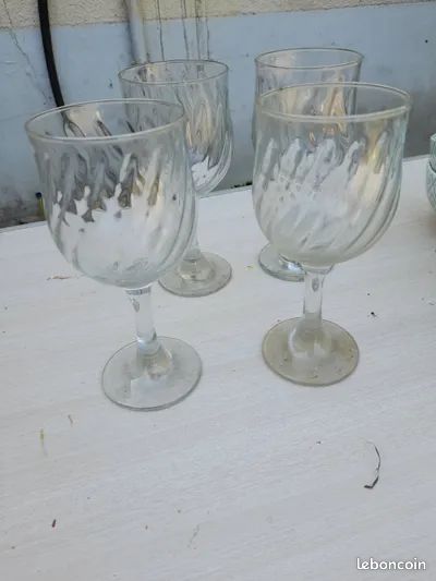 Verre à pied (image 1)