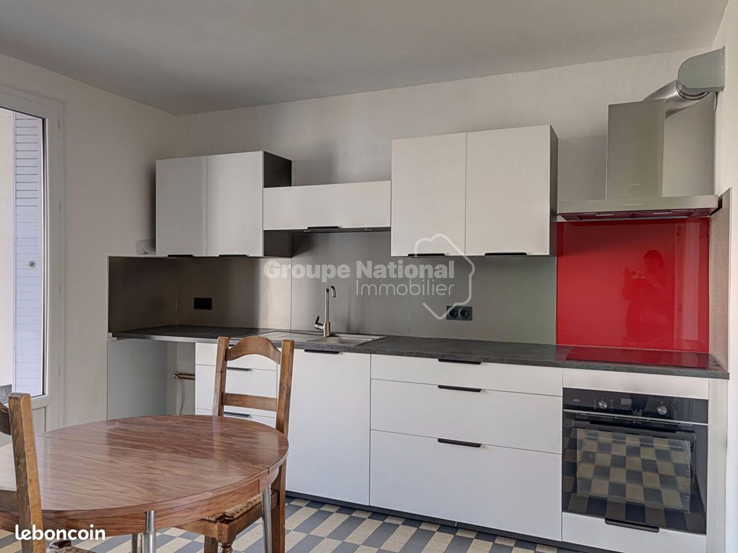 Appartement 4 pièces 84 m² · à Berre-l'Étang · 84 m² · 910 €/mois