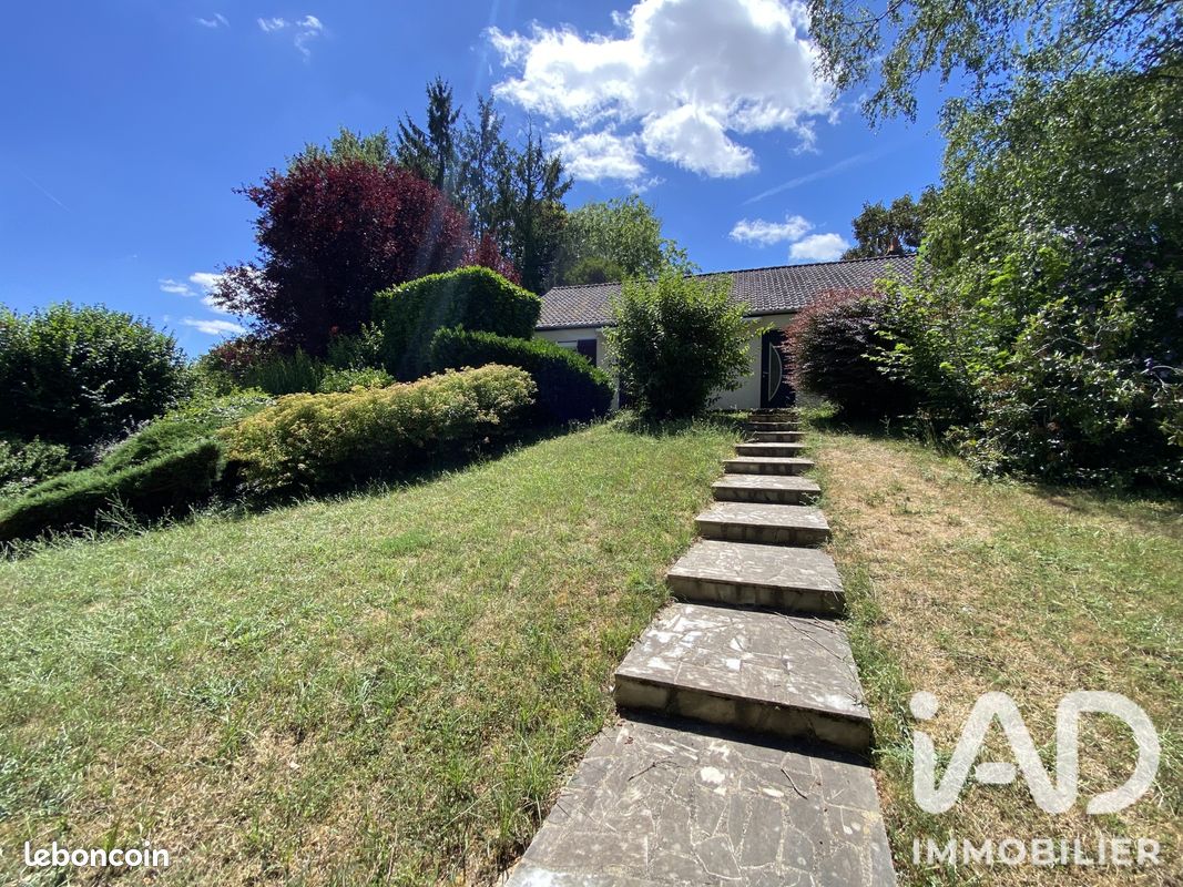 Maison 4 pièces 100 m² · à Parçay-Meslay · 100 m² · 239 300 €