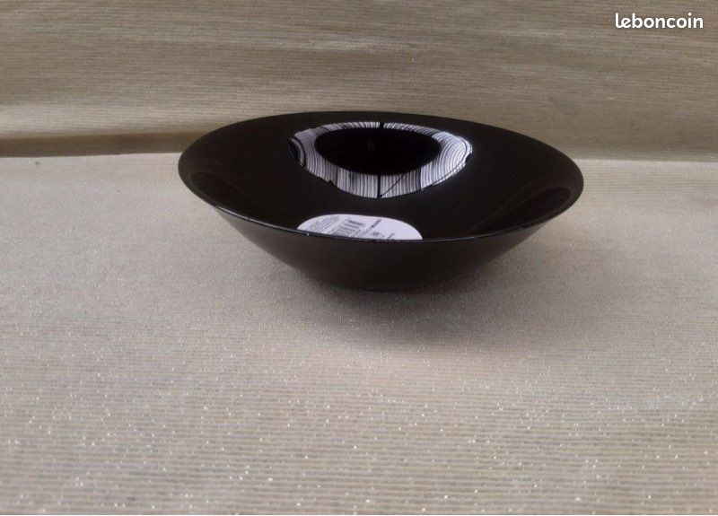 Assiette noir et bol (image 2)
