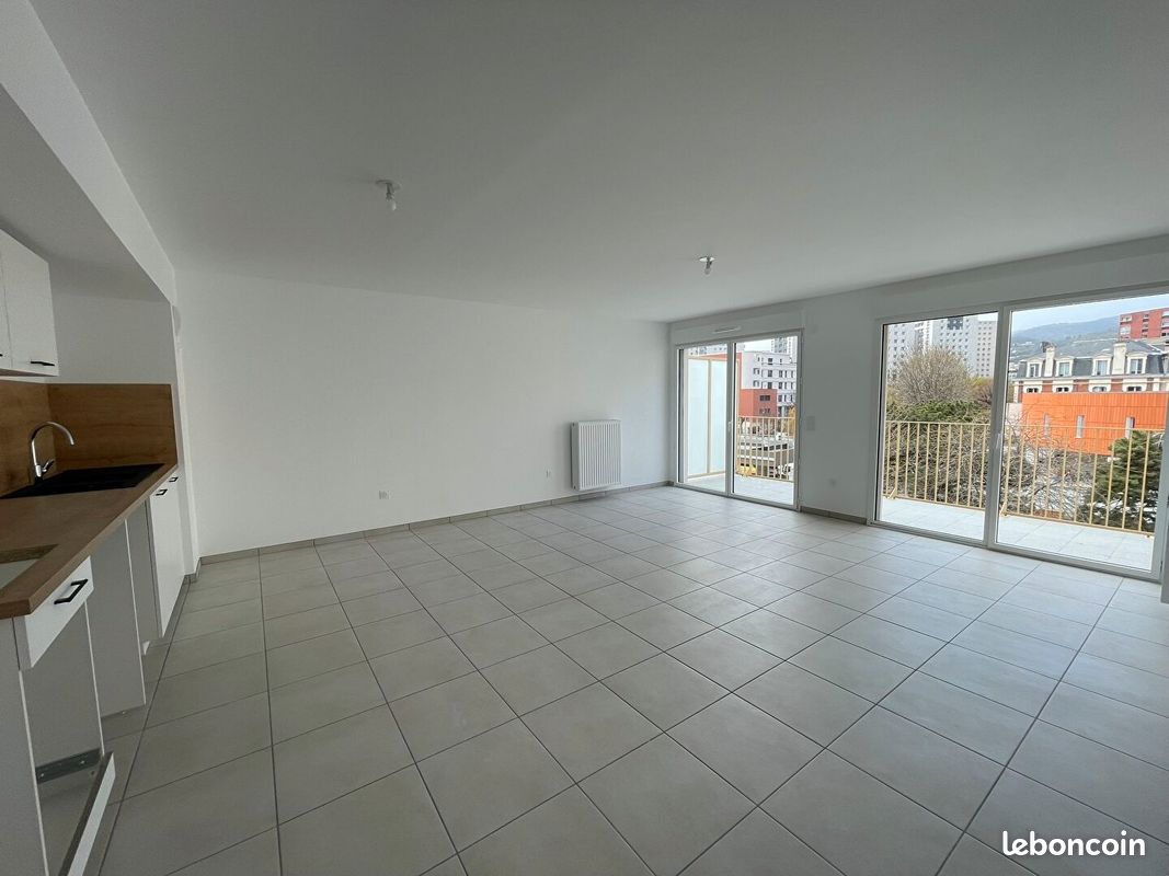 Appartement 3 pièces 76 m² · à Clermont-Ferrand · 76 m² · 910 €/mois