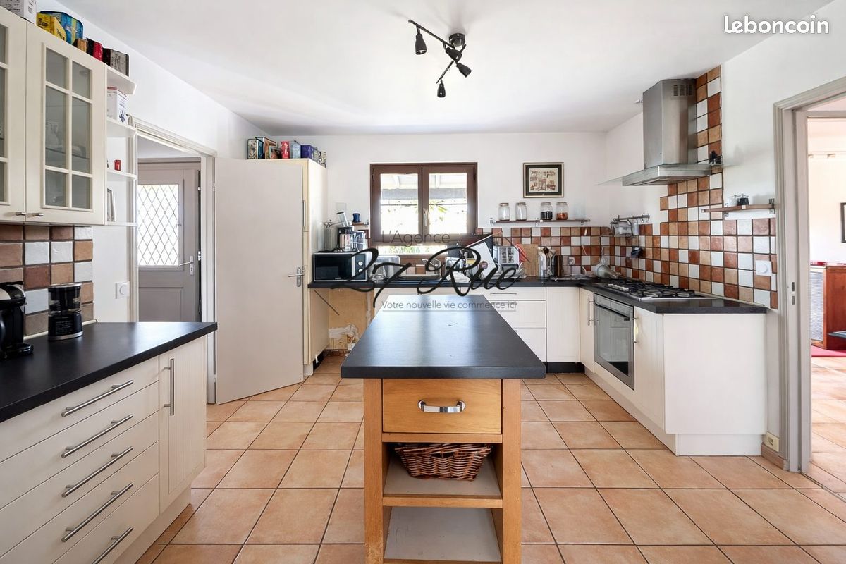 Maison 7 pièces 191 m² · à Fontenilles · 191 m² · 449 000 €