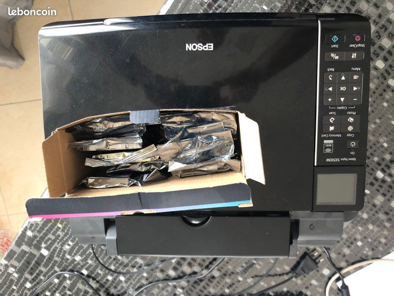 Imprimante espson à réparer plus plusieurs cartouches (image 2)