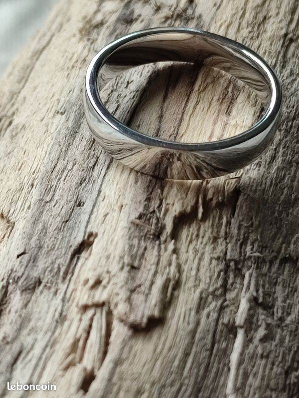 Bague vintage en argent signée Agatha - Montres & Bijoux