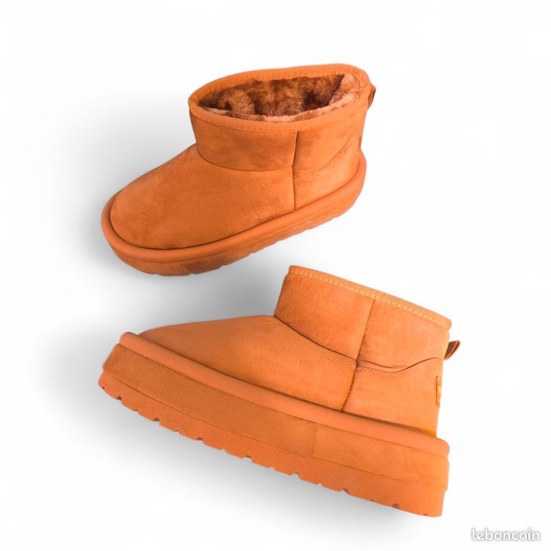 Bottes En Daim Beige & Camel - Pointure 36 - Marque Camel - Neuves Avec Emballage