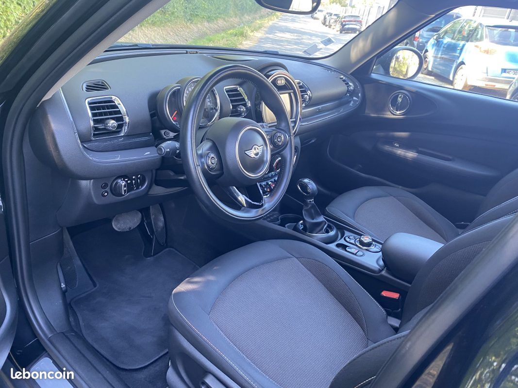 Mini Clubman One D 116ch BVA - Toit ouvrant - Keyless (image 9)
