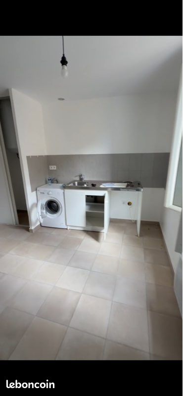 Appartement 1 pièce 24 m² · à Ollioules · 24 m² · 550 €/mois