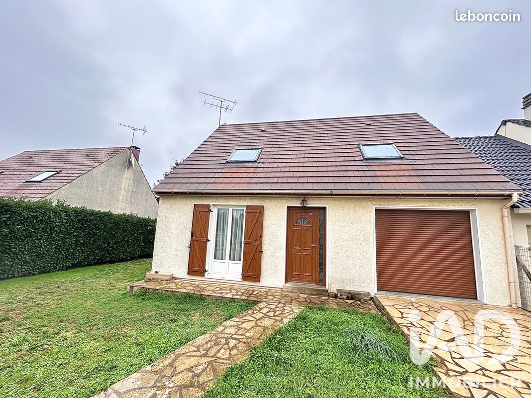 Maison 5 pièces 110 m² · à Fontainebleau · 110 m² · 255 000 €