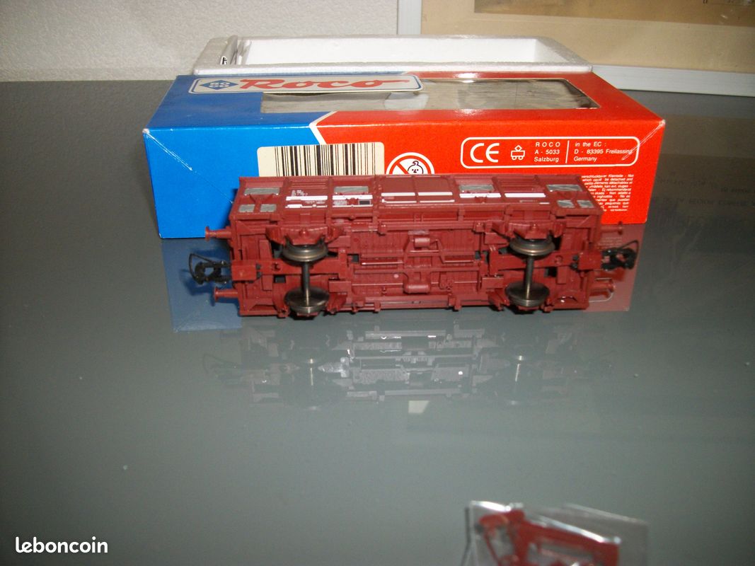 Wagon Couvert Roco CFL 46828 - Échelle HO, Gris, Neuf - Modèle 1bis