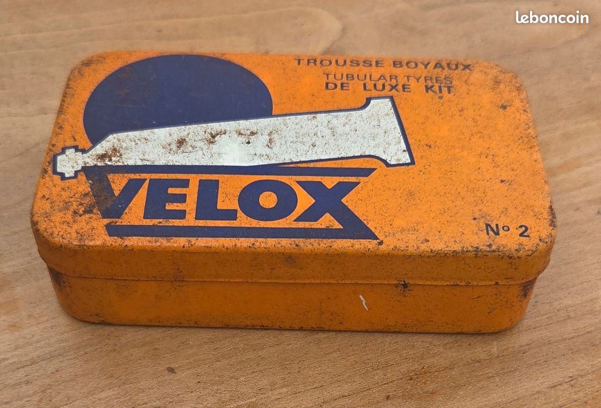Lot De 6 Boîtes Accessoires Vélo DELTA Vides – Anciennes Boîtes à Lumière Et Klaxon Vintage