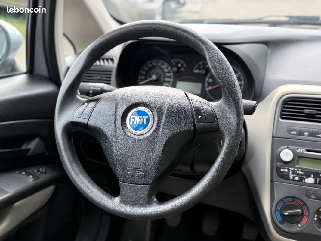 Fiat Grande Punto 1.3 MJT 75ch Active – Clim – Idéal Jeune Permis – Révisée & Garantie 6 mois (image 18)