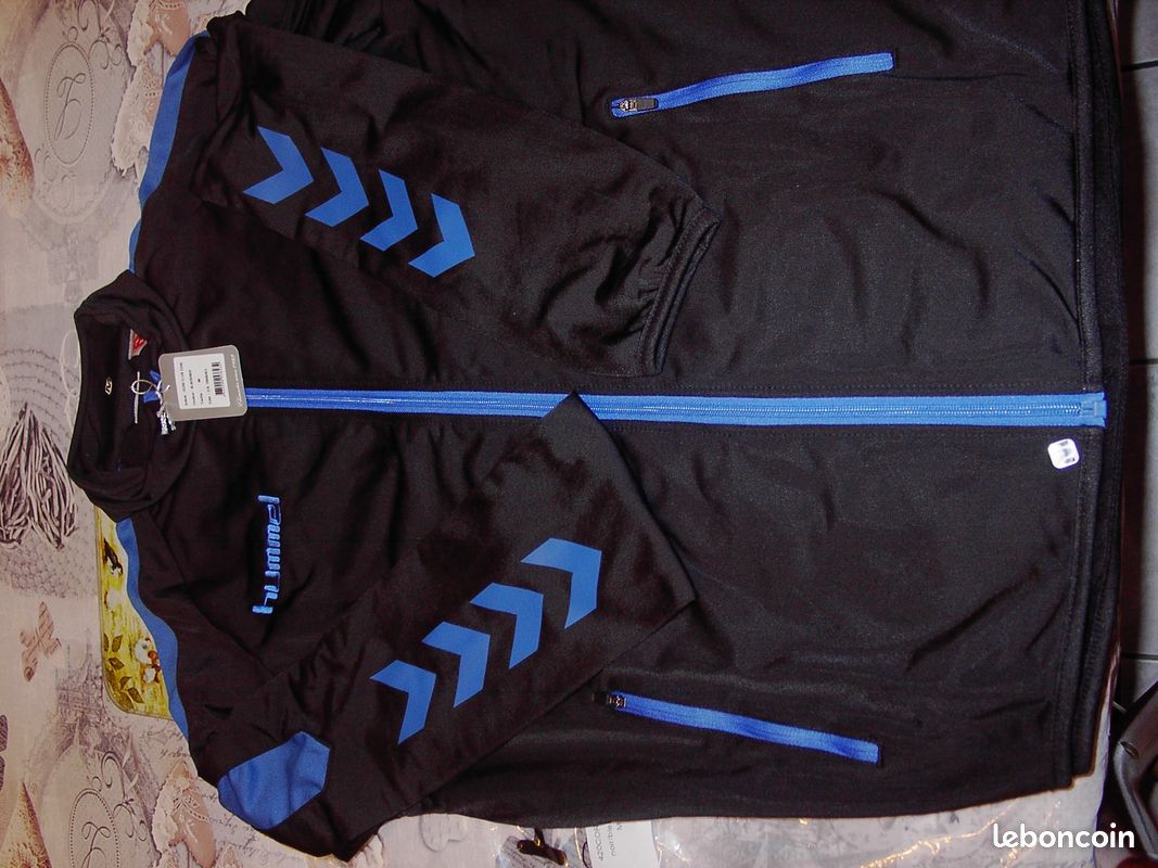 VESTE SURVETEMENT HUMMEL NEUVE TAILLE M ou XL (image 2)
