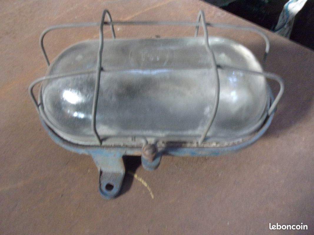 Lampe de garage des années 50 (image 2)