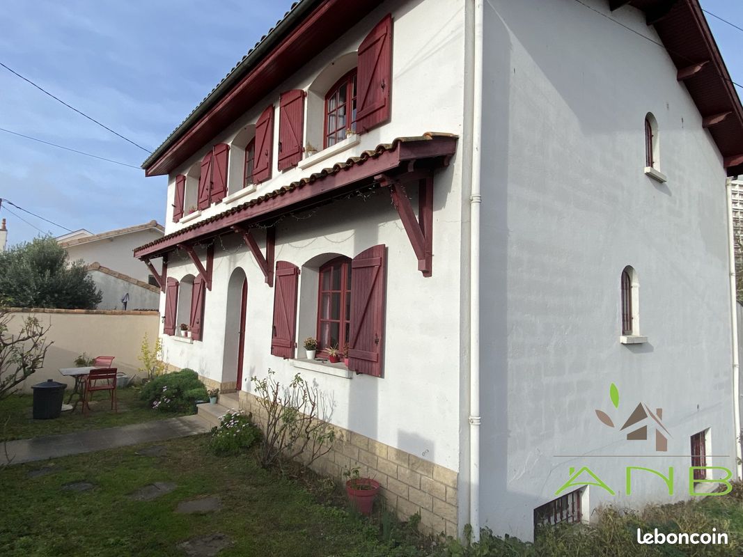 Maison 9 pièces 188 m² · à Bègles · 188 m² · 694 900 €