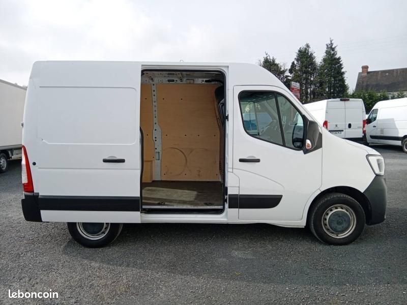 Renault Master Fg 18 325 HT L1H2 2.3 Blue dCi 135ch Confort (image 8)