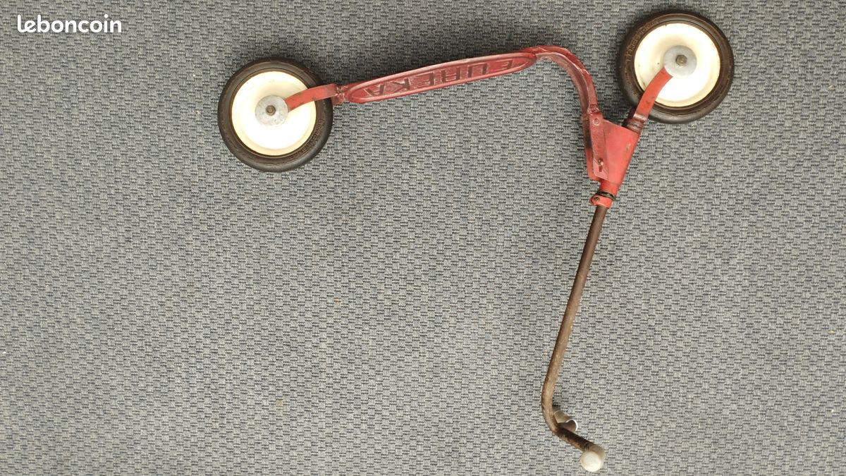 Trottinette pliable années 50 (image 1)