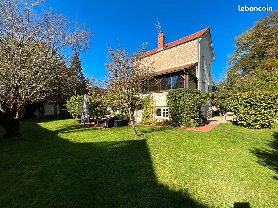 Maison 7 pièces 184 m² · à Vauréal · 184 m² · 529 900 €