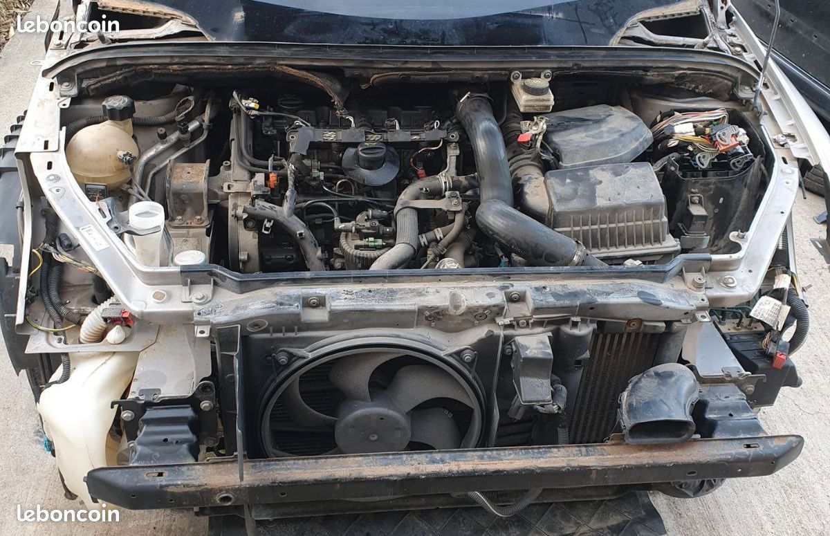 Pieces moteur + boite Peugeot 307 2.0 HDi 110 et 90 2004 (image 2)