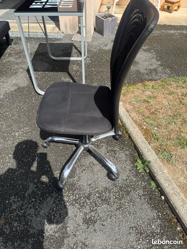 Chaise de bureau noir (image 2)