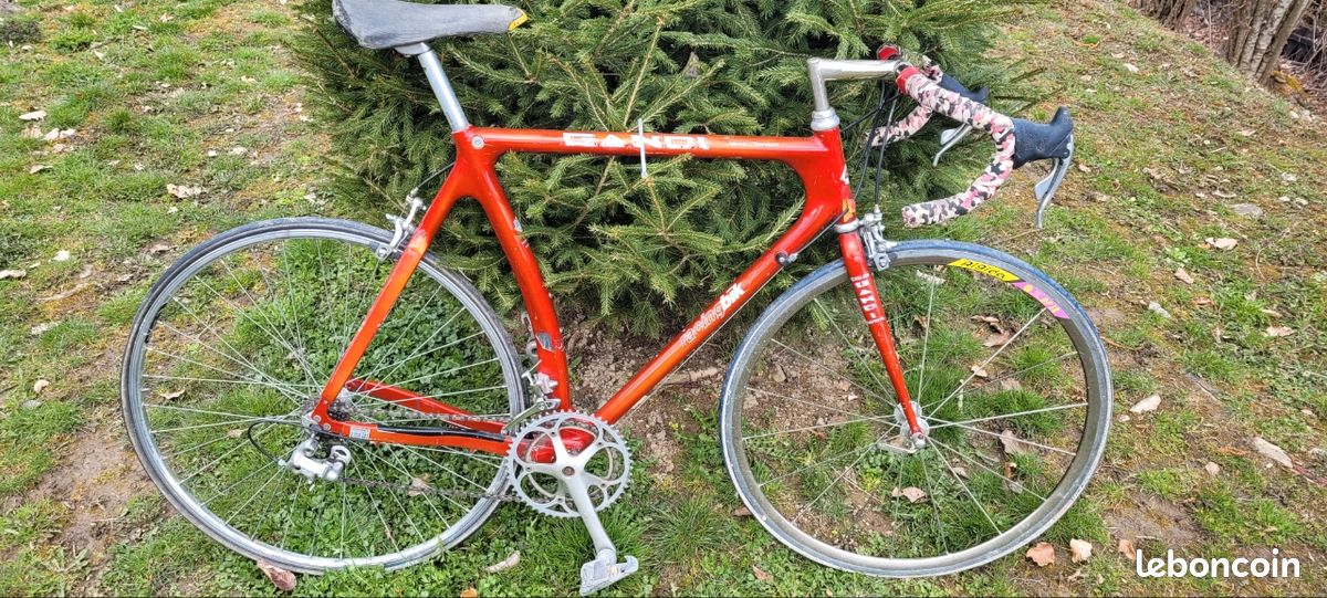 Vélo de route à restaurer (image 1)