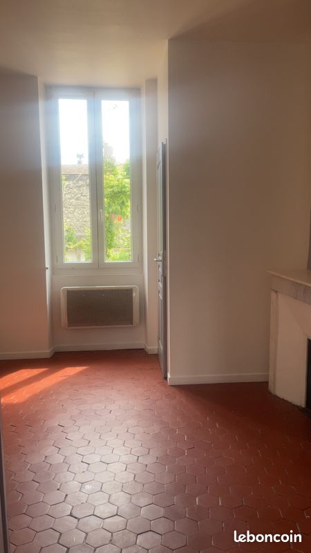 Appartement 1 pièce 23 m² · à Avignon · 23 m² · 450 €