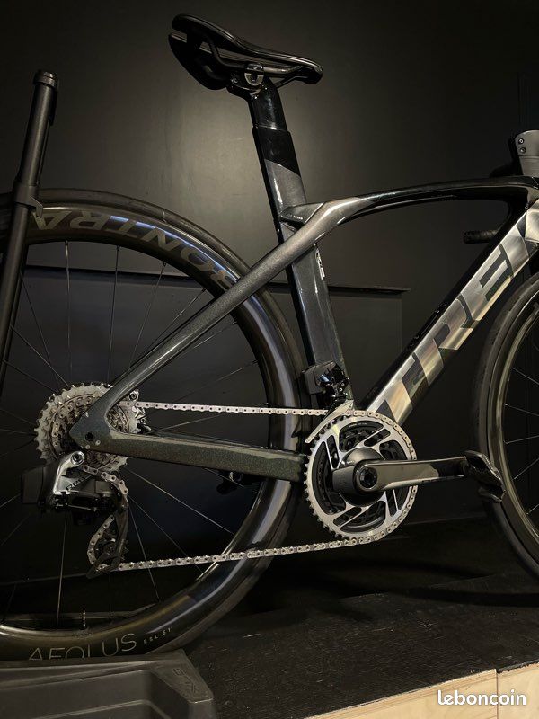 Vélo de Route Trek Madone SL 6 Shimano 105 Di2 12V 700 mm Blanc Gén. 8