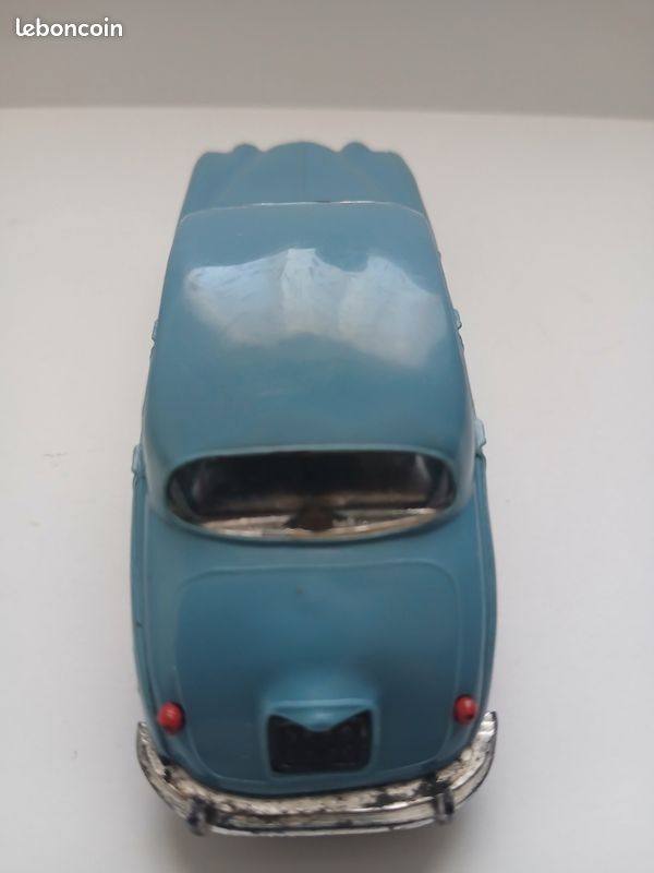 Jaguar 2L 400 Bleu-gris Norev 1:43 - Époque Dinky Toys - Modèle Vintage Occasion