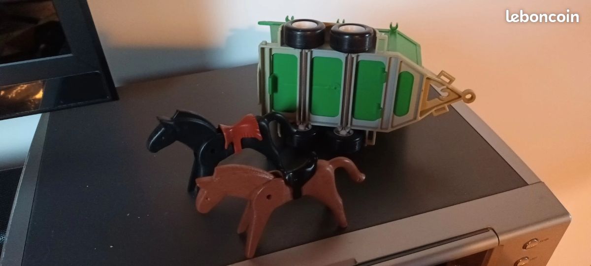 Remorque vintage 1979 Van pour chevaux Playmobil 3505 (image 4)