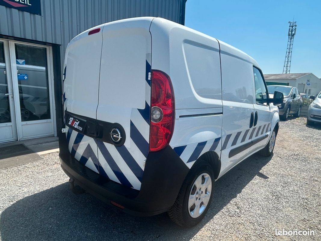 Opel Combo VU COMBO 1.3 CDTI 90 CH L1H1 (4 CV) (image 5)