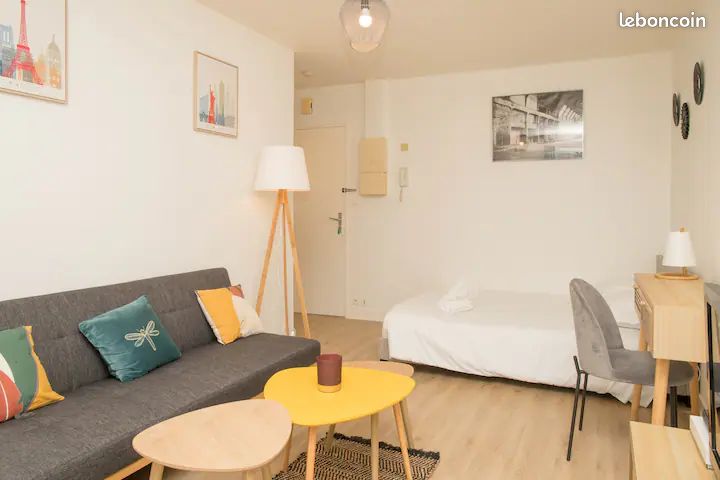 Studio en location saisonnière face à la gare (image 2)