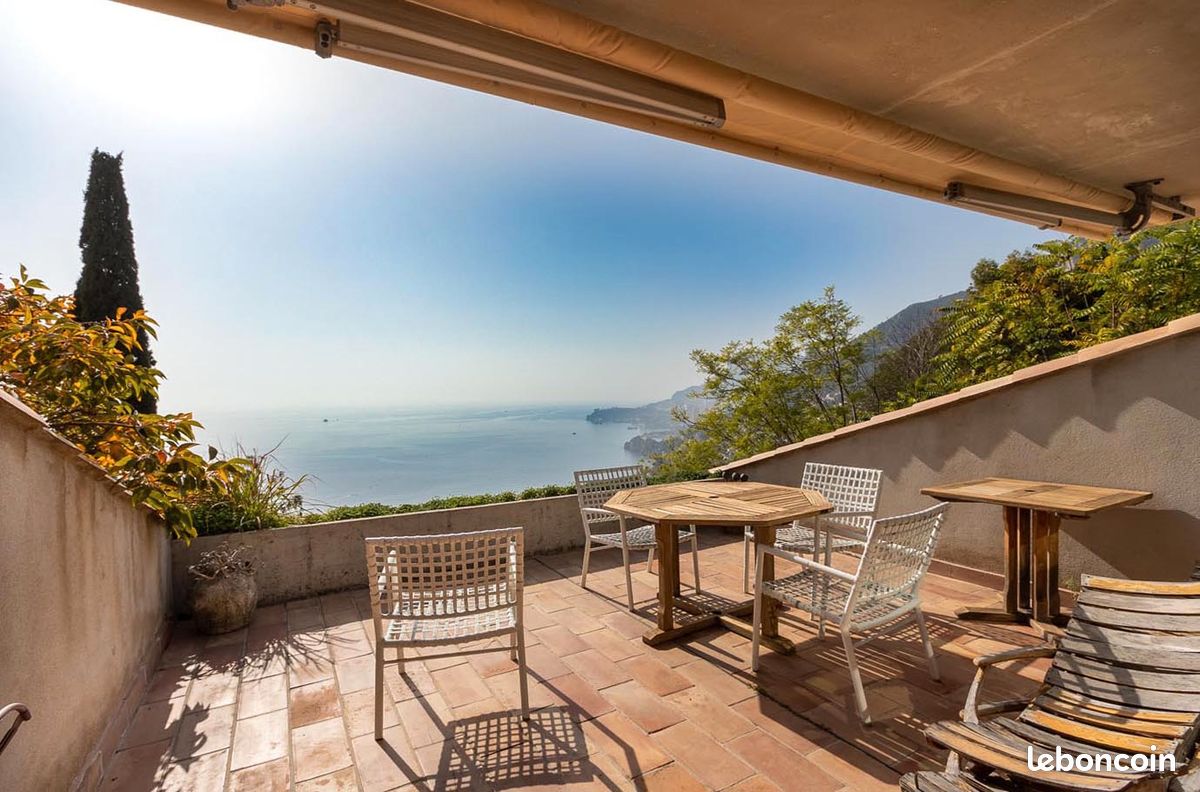 Maison 6 pièces 300 m² · à Roquebrune-Cap-Martin · 300 m² · 2 400 000 €